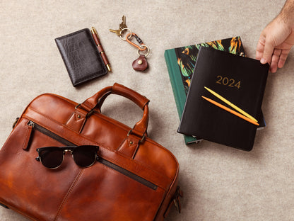 Bosca Italia Single Gusset Stringer Bag
